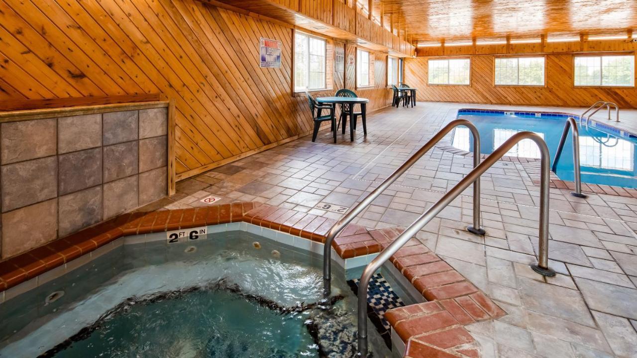 Super 8 by Wyndham Neillsville WI Eksteriør billede