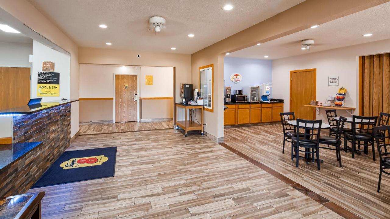 Super 8 by Wyndham Neillsville WI Eksteriør billede