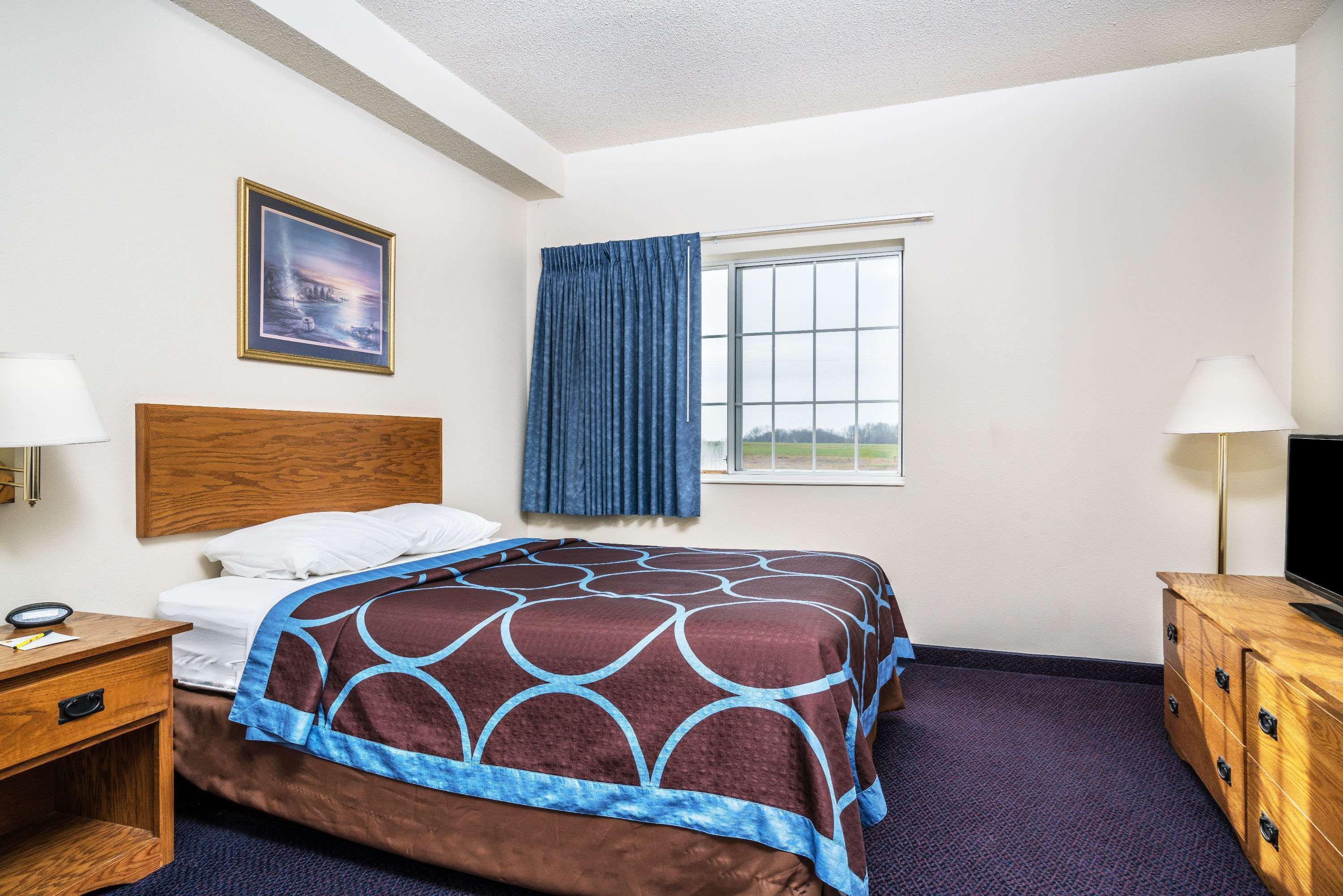 Super 8 by Wyndham Neillsville WI Eksteriør billede
