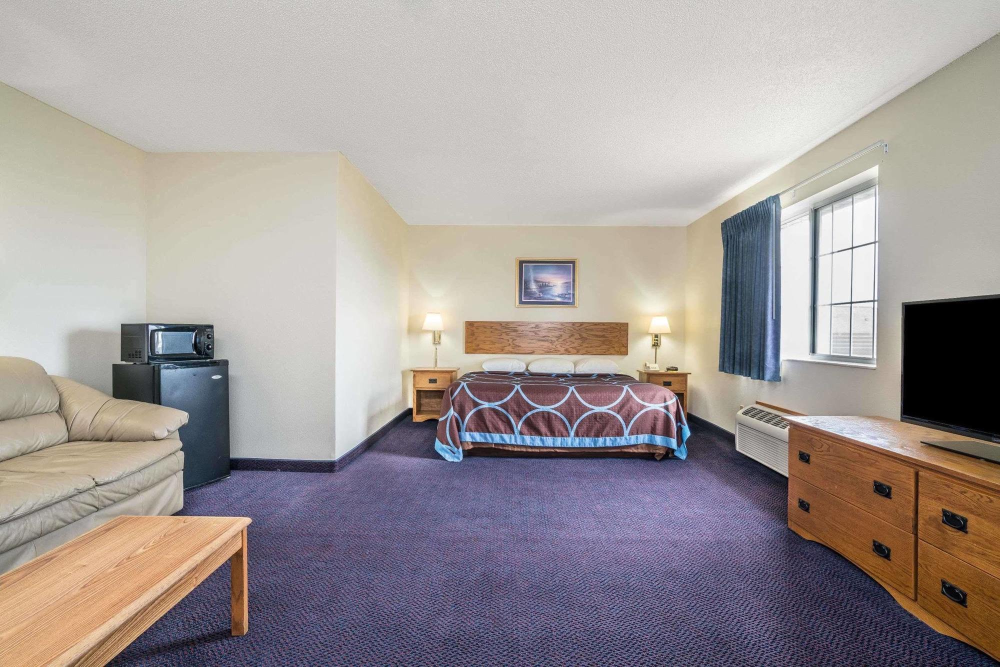 Super 8 by Wyndham Neillsville WI Eksteriør billede